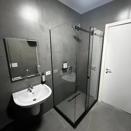Apartment Luxe Haven New Bazzar 5