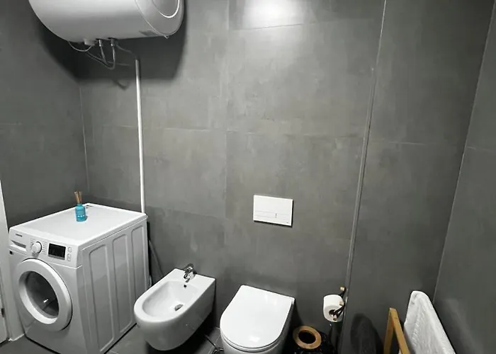 Luxe Haven New Bazzar 5 Lägenhet Tirana